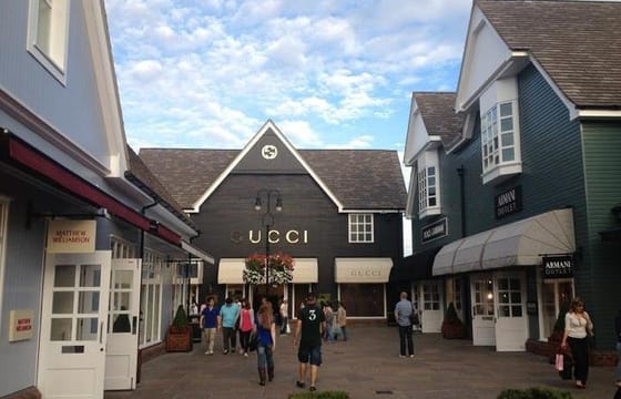 Bicester Village Shopping Outlet Private Tour from London