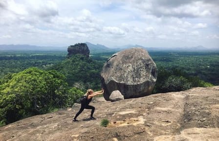 PIDURANGALA & HIRIWADUNNA  VILLAGE TOUR