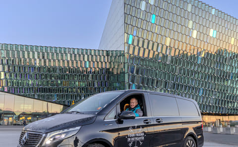Private 6-Hour Driving Tour of Reykjavík and Surroundings