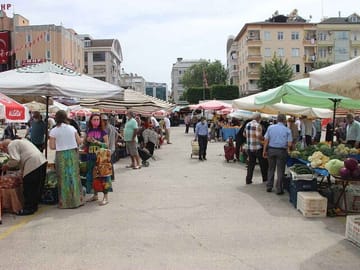 Cultural Tour of Traditional Markets and Modern Malls in Alanya