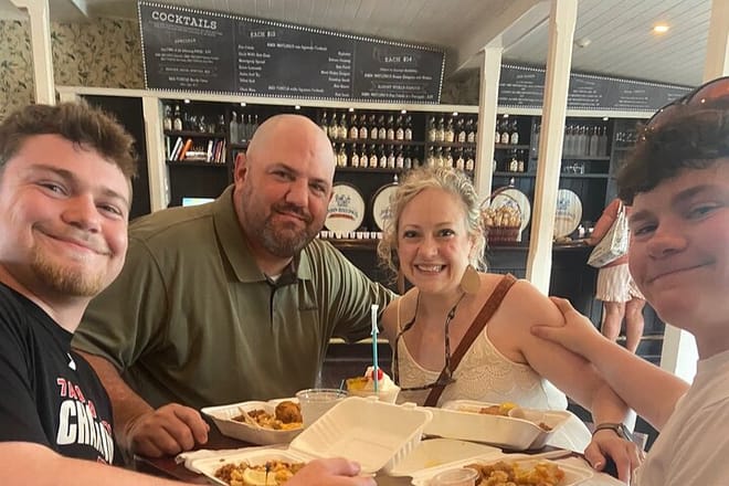 Mouth Watering Food and Drink Tasting City Tour