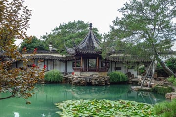 Suzhou Food Tour in Historic Alleyways and Gardens