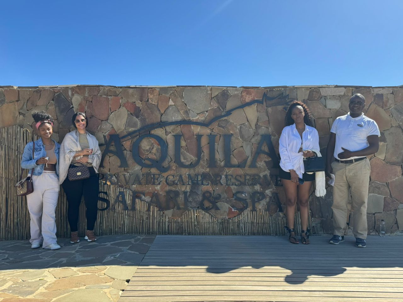 AQUIILA BIG 5 SAFARI SMALL GROUP TOUR WITH WINE TESTING AND LUNCH