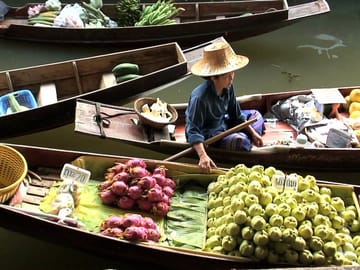 Damnoen Saduak Floating Market and Maeklong Railway Tour