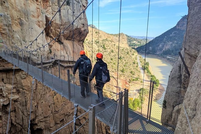 Caminito del rey tour from Malaga by MALAGA ACTIVA TOURS.