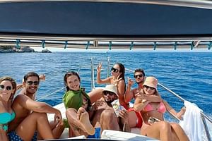 Private Vip Boat Tour of Capri Sightseeing and Capri Island 
