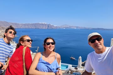 Private 6-Hour Cultural Tour of Santorini's Highlights