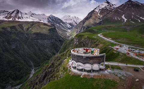 Guided Day Trip to Ananuri and Kazbegi from Tbilisi
