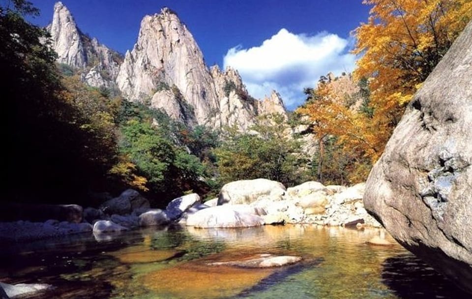 4Day Classic Private tour include Seoul and Suwon, Mt.Seoraksan Park, Sokcho