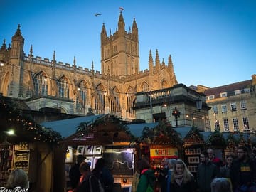 Walking Tour and Christmas Market in Bath, UK
