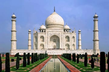 Private Full Day Taj Mahal and Agra Fort Tour from Delhi /NCR