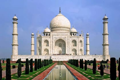 Private Full Day Taj Mahal and Agra Fort Tour from Delhi /NCR