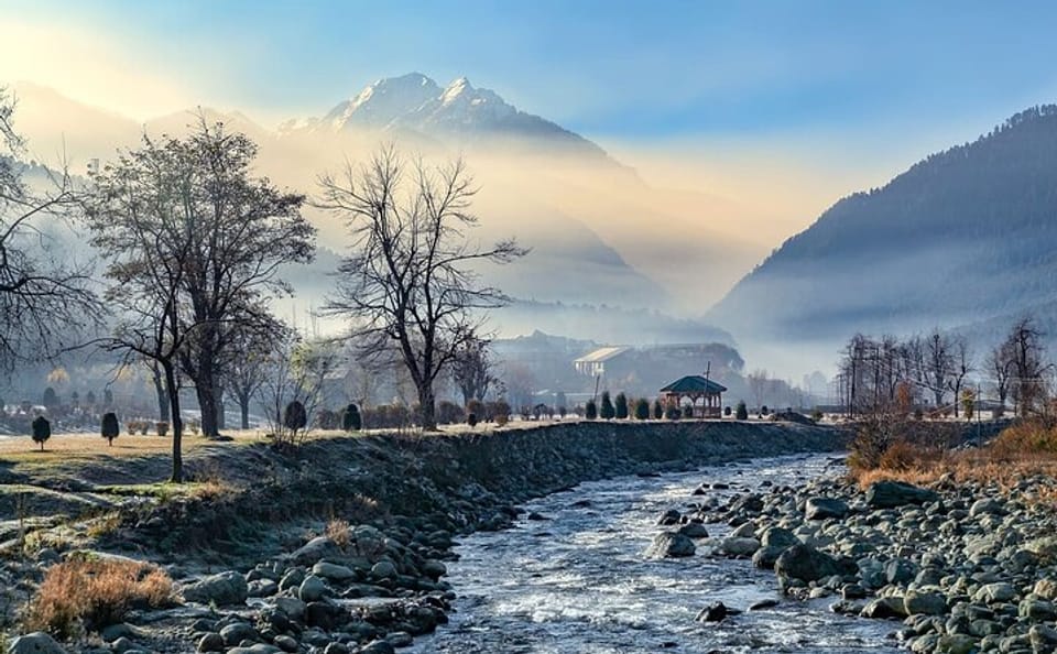 4-Day Nature and Culture Tour of Gulmarg and Pahalgam from Srinagar