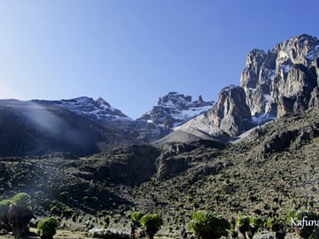 Mount Kenya trekking, Sirimon-Naromoru Route