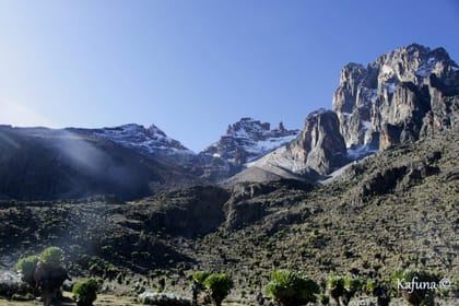 Mount Kenya trekking, Sirimon-Naromoru Route
