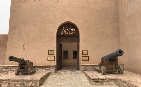 Nizwa Market and Jabal Shams Day Trip from Muscat