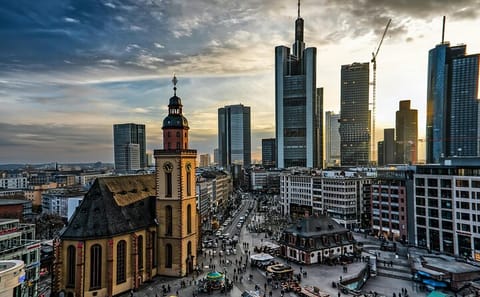 Private 5-Hour Cultural Tour of Frankfurt's Landmarks