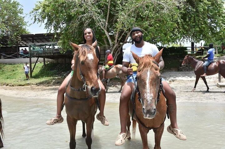 Martha Brea Bamboo Rafting with Transportation from Montego Bay