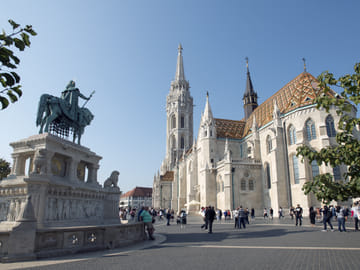 Walking Tour of Matthias Church and Buda's Landmarks