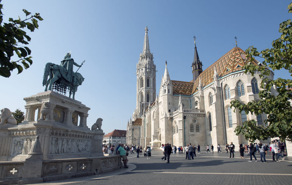 Walking Tour of Matthias Church and Buda's Landmarks
