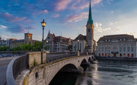 Six-Day Scenic Rail Tour of Zürich and Swiss Alps