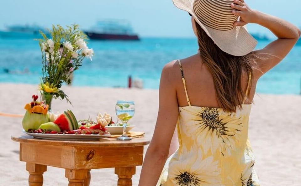 Hula Hula Island Adventure with Lunch from Hurghada