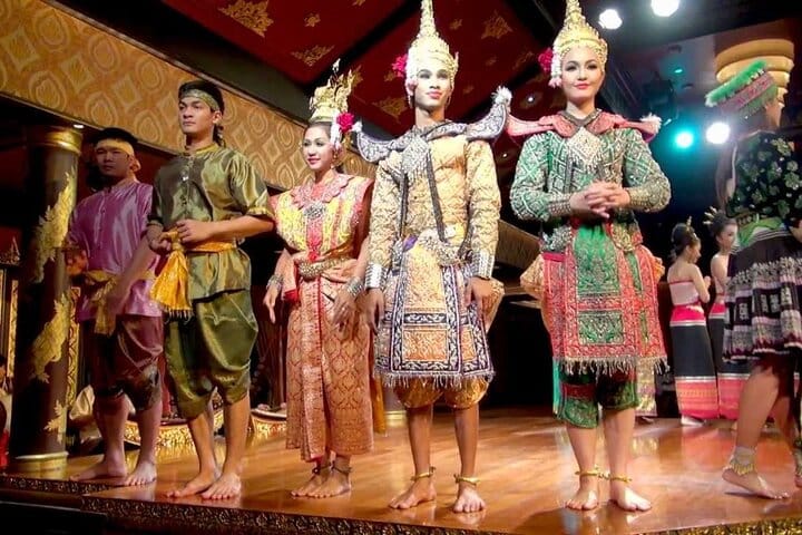 Fine Dining with Cultural Show by the Mandarin Oriental 7