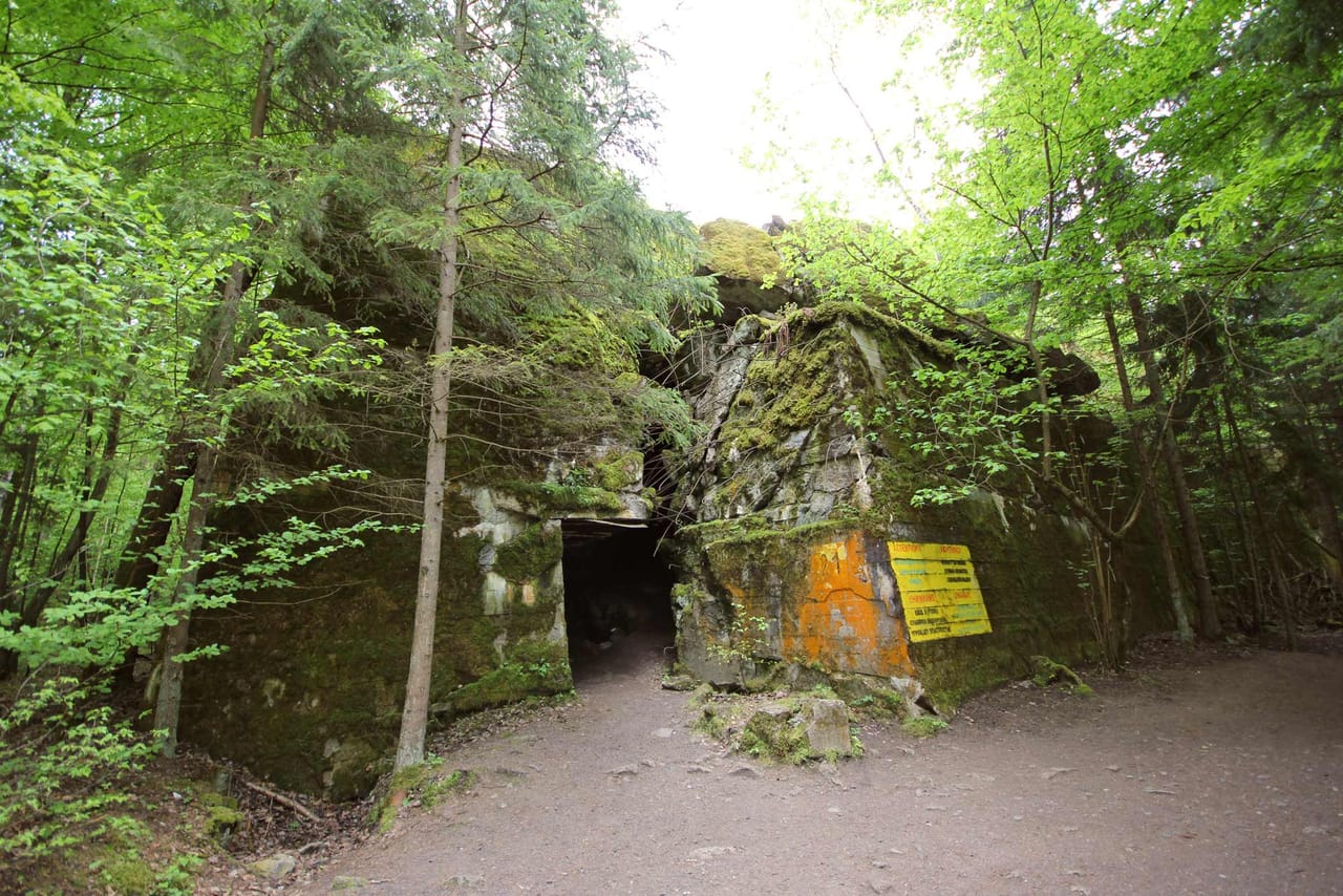 Wolf's Lair tour from Warsaw