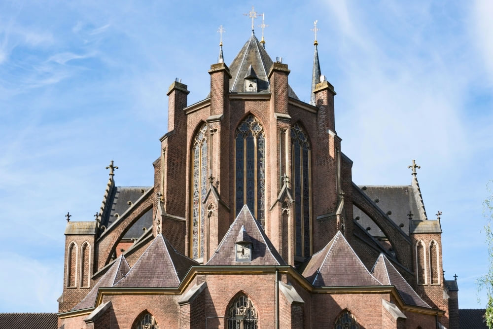 View of Sint Jozefkerk along the route of the Tilburg scavenger hunt City Detective. 