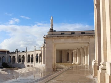 Private Guided Walking Tour of Sacred Sites in Fátima