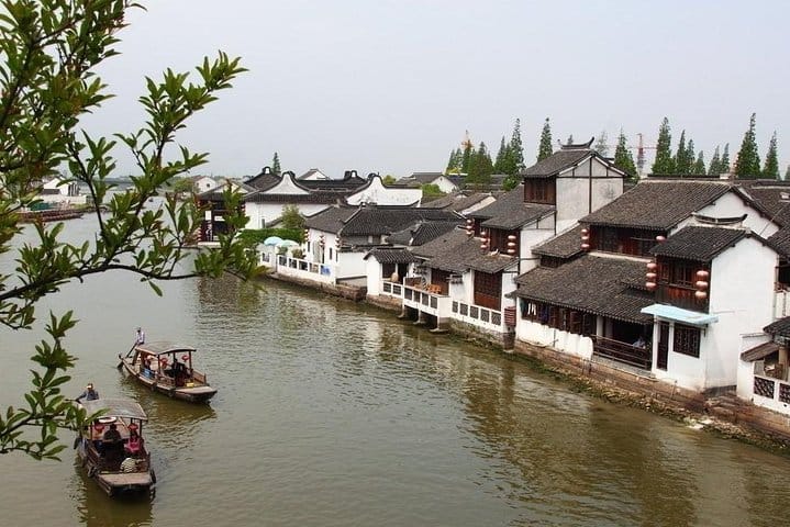 Beijing Forbidden City and Badaling Great Wall private day tour.