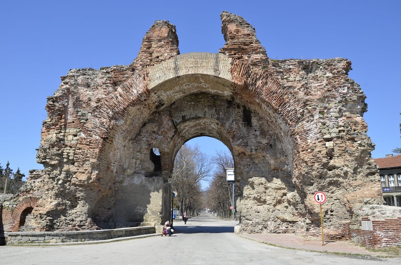Private Day Trip to Hissarya & Starosel from Plovdiv 9