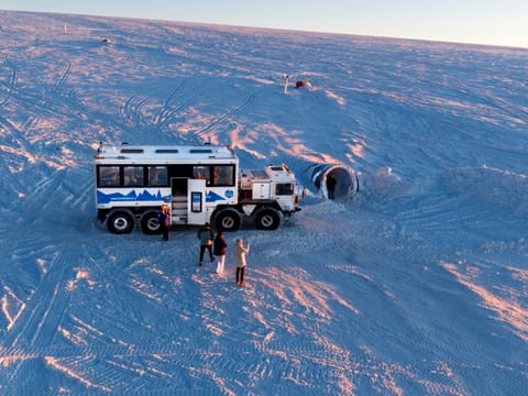Into the Glacier & Silver Circle, photo 5