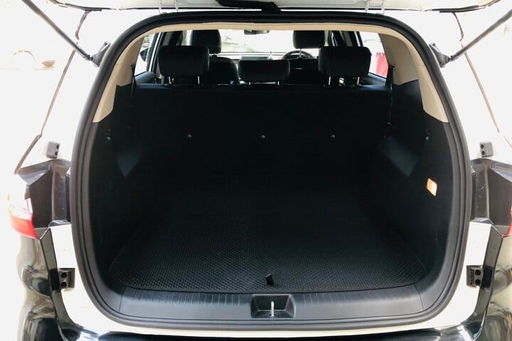 Private 100% Electric Transfer: Bangkok Airport Pickup/Drop-Off 6