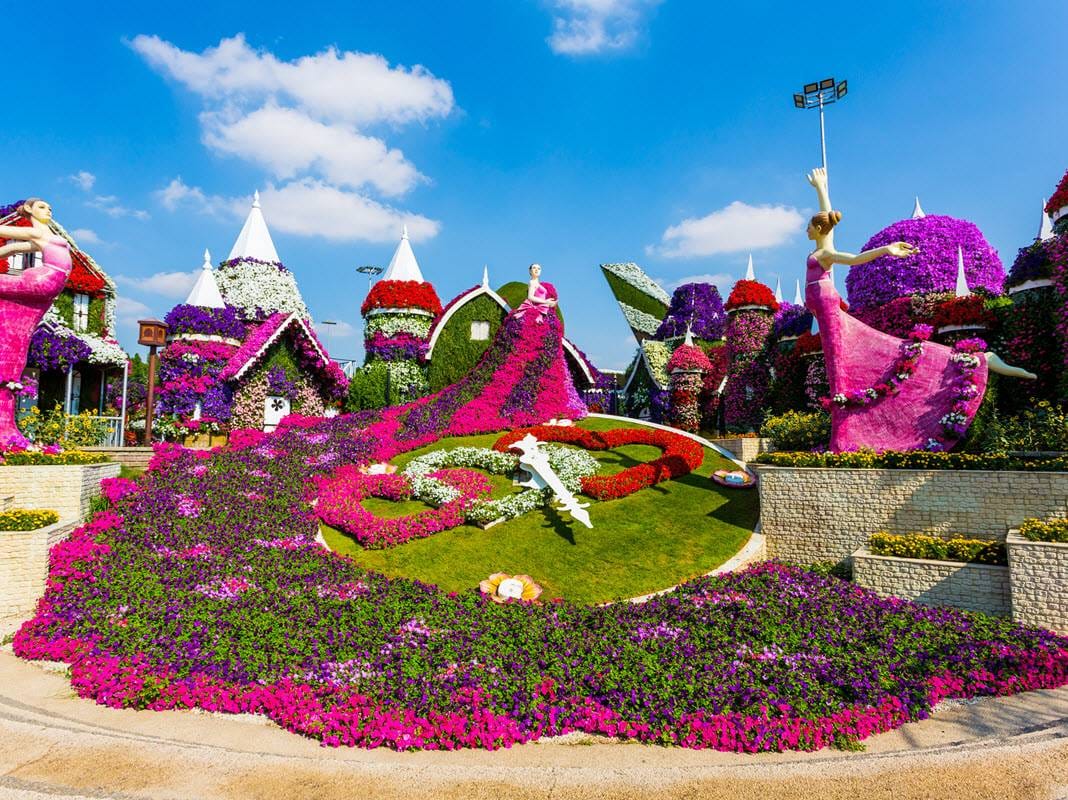 Dubai Miracle Garden, Dubai Mall Shopping, Burj Khalifa 124/125th floor and Musical Fountain Show tour with Private Transfers