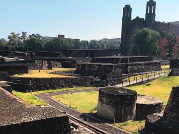 Chichen Itza, Cenote & Valladolid Tour