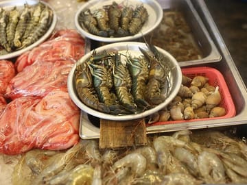 Halong Bay and Bai Chay Cultural City Tour with Show