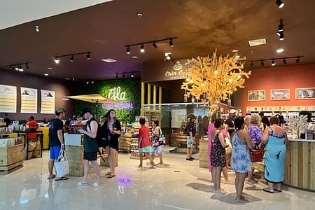 Guided Shopping Tour to Bella Mare Store (Cigars, Chocolate, Rum and Souvenirs)