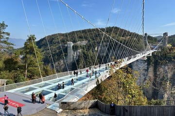 Zhangjiajie Day Tour: Glass Bridge and Tianmen Mountain