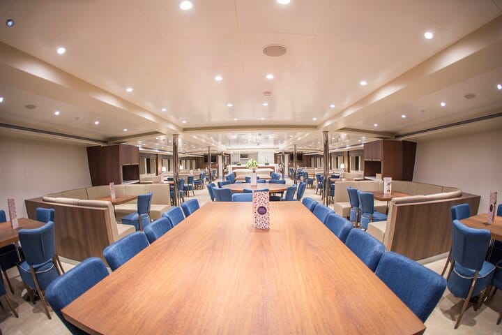 Business Lounge Table