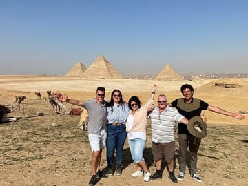 Cairo Private Tour Pyramids of Giza Memphis Saqqara with Lunch