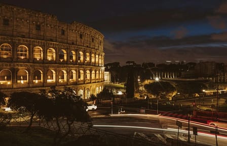 Professional Photoshoot Experience at the Colosseum in Rome
