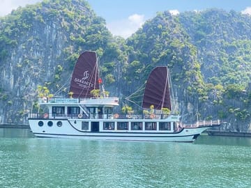 Halong Bay - Lan Ha Bay from Cat Ba Island: Cruise and Kayak Tour
