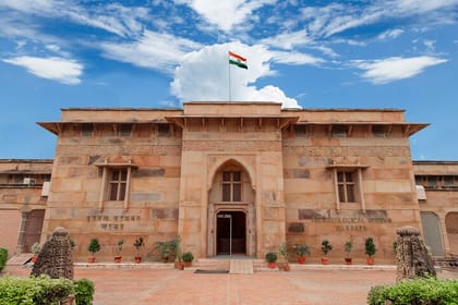 Buddhist Pilgrimage Tour