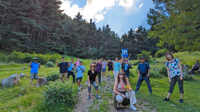 From Kazbegi: Kazbegi Hiking Tour with Homemade Lunch