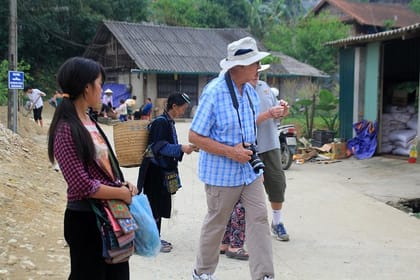 Sapa Easy Trekking Villages 2 days, 1 night: Meals, Local guide, 3 star hotels