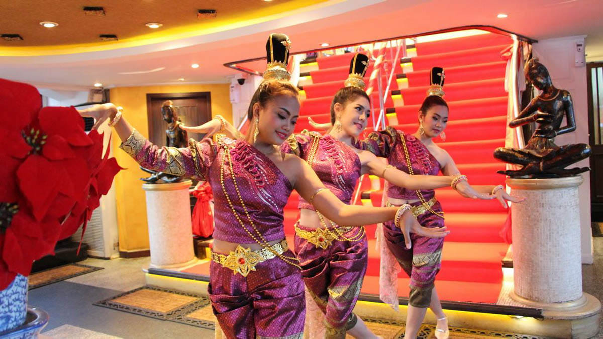 BANGKOK: Chaophraya Princess Dinner Cruise (19.30 - 21.30 hrs.) Ticket only 8