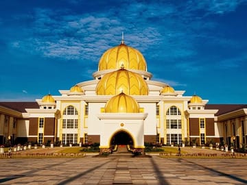 Private Half-Day Kuala Lumpur City Tour with KL Tower Visit