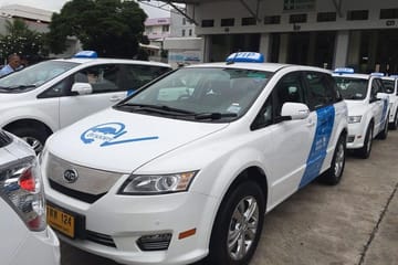 Private Transfer: 100% Electric Don Muang Airport Transfer