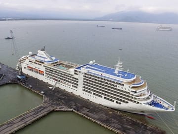 From Chan May Port: Hue Imperial Citadel 1 Day Private Tour